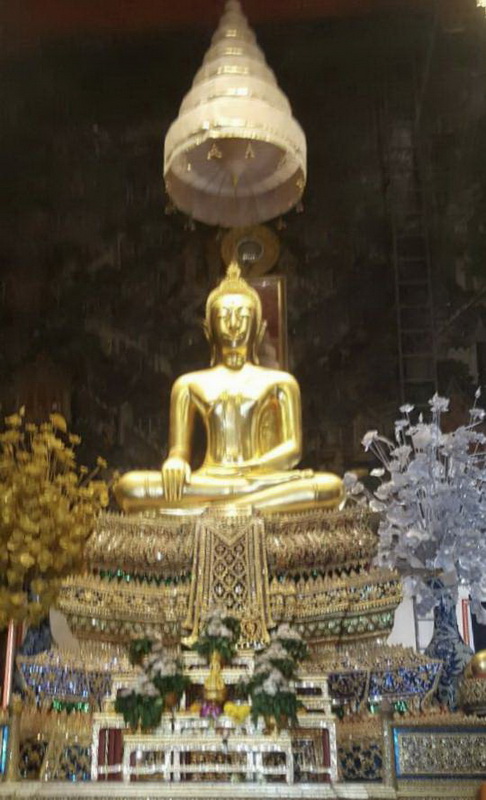 Wat Prayurawongsawat 251164